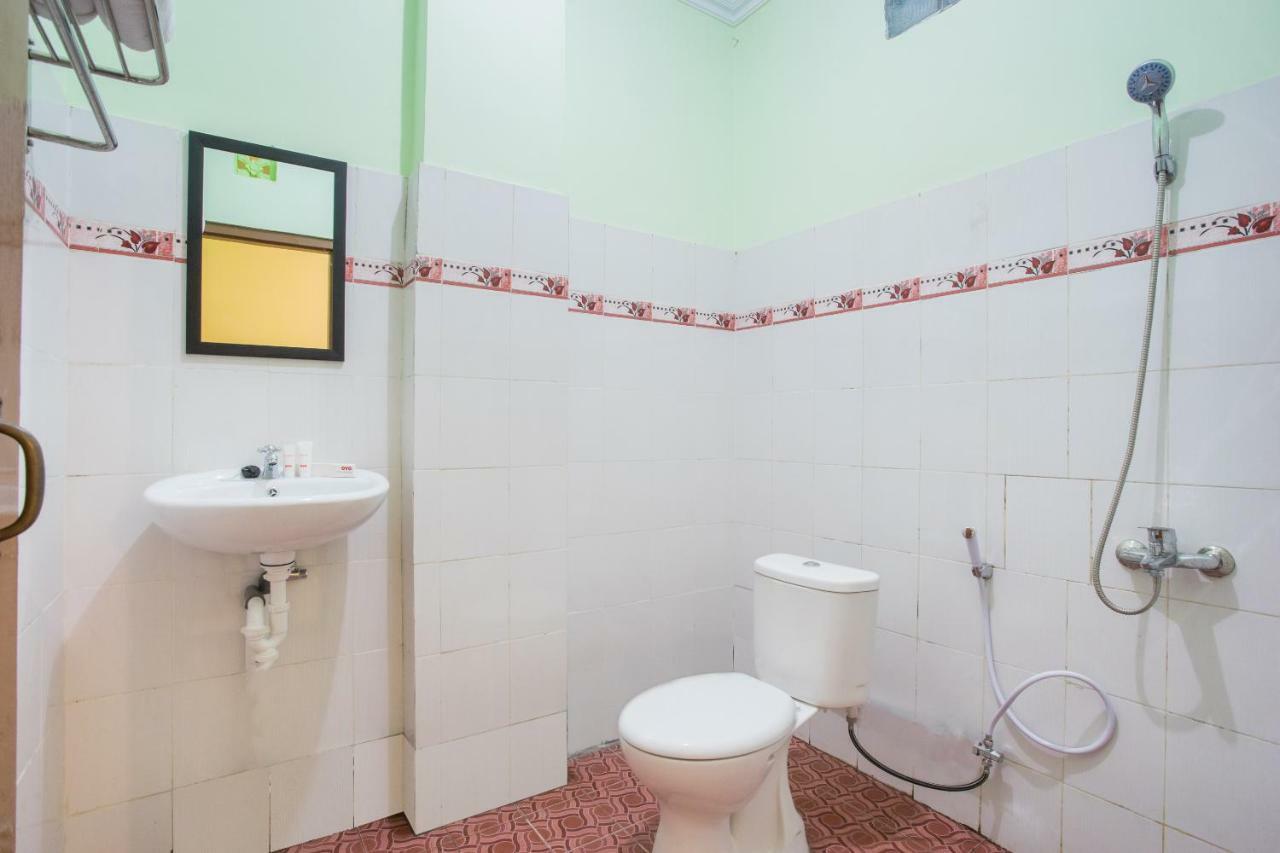 Oyo 1419 Rhona Guest House Syariah Yogyakarta Exterior foto
